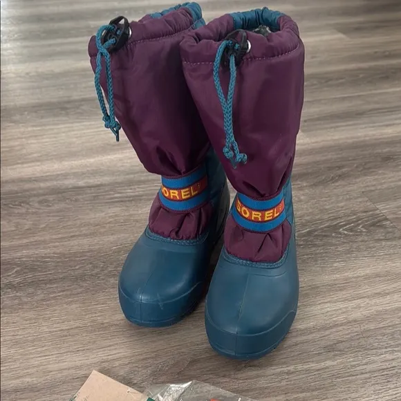 Sorel Kids Teal &amp; Purple Winter Boots 6 Canadian original Waterproof Insulated
