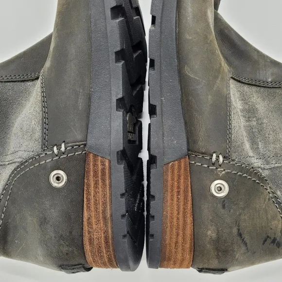 Sorel Major Pull On Boots Suede Leather Buckles Gray Brown Mid Calf Size 9