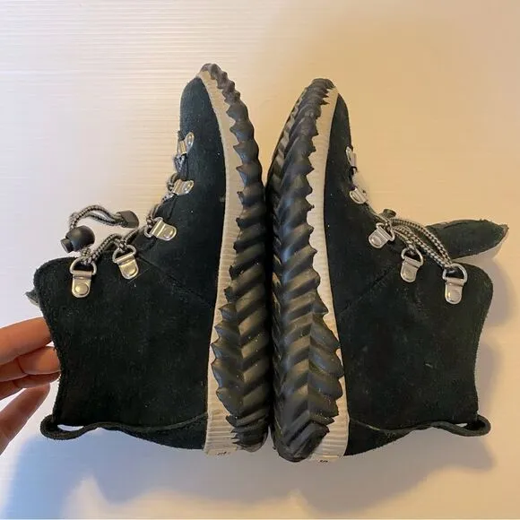 Sorel Out N About Conqest Boots Lace Up Waterproof Suede unisex youth 2