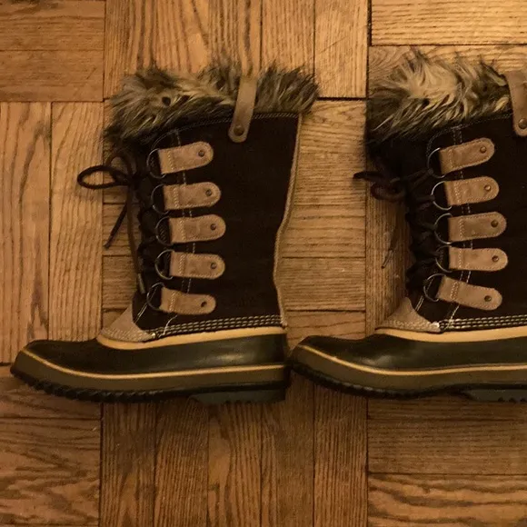 Sorel size 8 NWOT Cate the Great Winter Snow Boots Waterproof