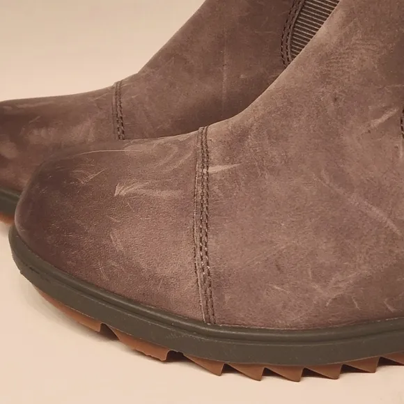 SOREL Women's Evie Pull-On leather booties in Quarry size 6.5