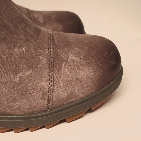 SOREL Women's Evie Pull-On leather booties in Quarry size 6.5