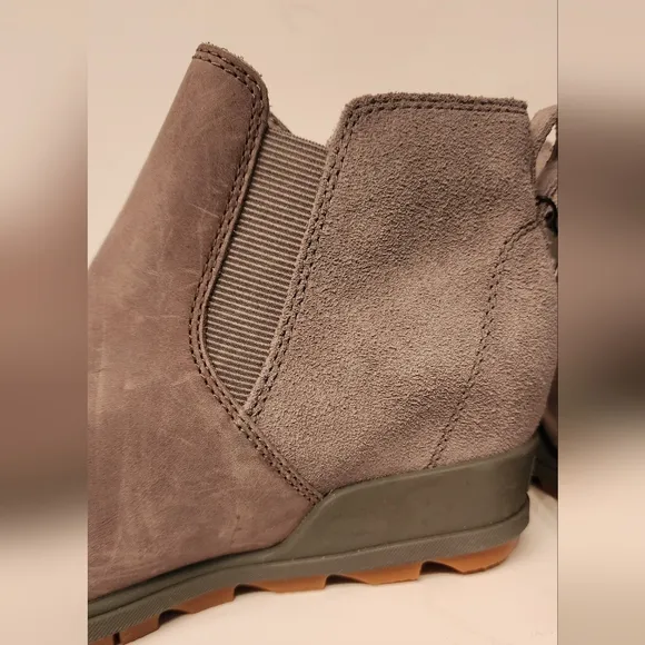SOREL Women's Evie Pull-On leather booties in Quarry size 6.5