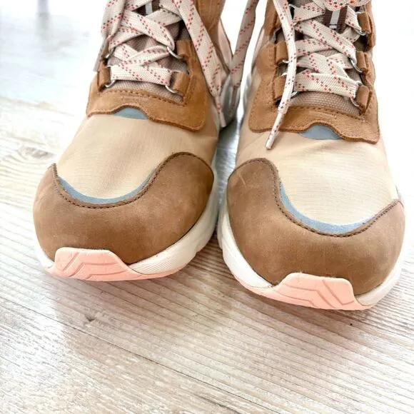 Sorel Women's Kinetic RNEGD Leather Conquest Boot | Tan/Coral 10.5