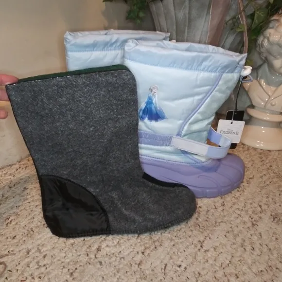 Sorel x Disney Frozen 2 Elsa Flurry Winter Boot Youth Size 7/Ladies Size 8-8 1/2