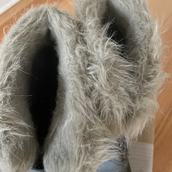 Sorel Youth Joan of Arctic boots