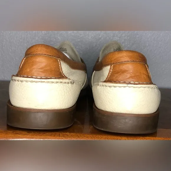 Sperry cream/brown leather loafers