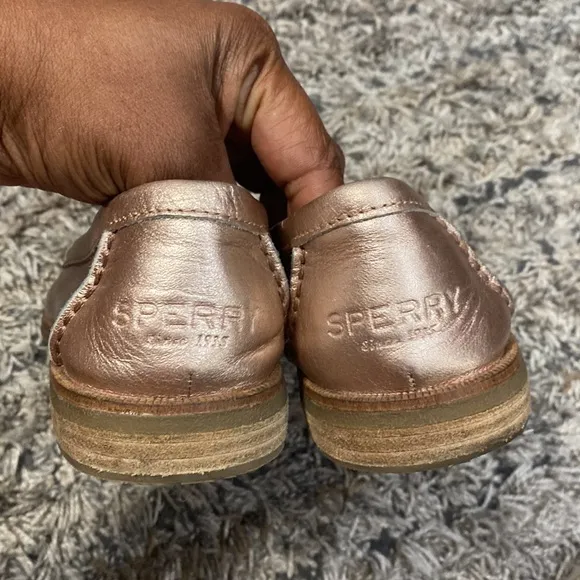 Sperry metallic all leather Rosegold loafers size 7 women’s