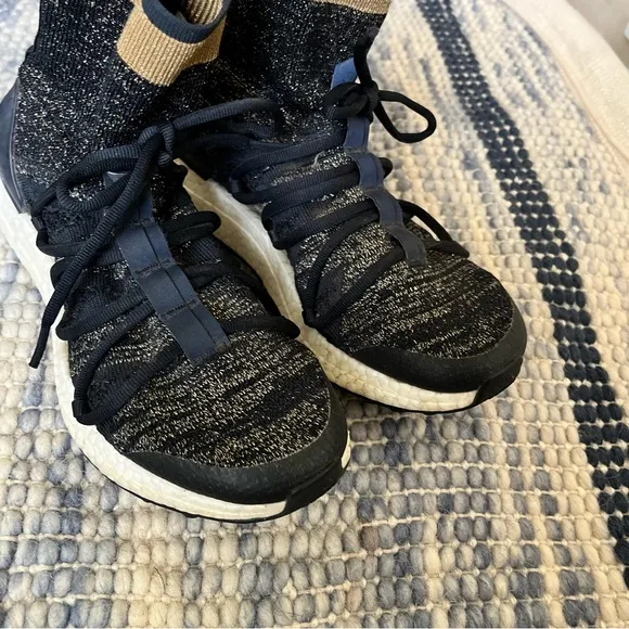 Stella McCartney Ultra Boost Black and White Sneakers women’s size 7