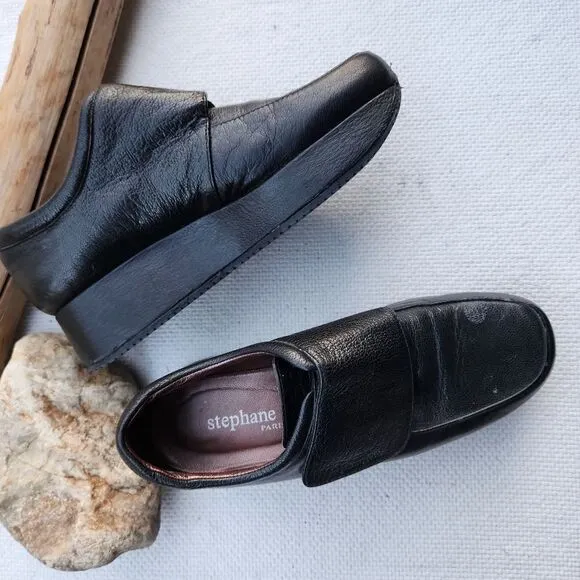 Stephane Kelian black leather loafers