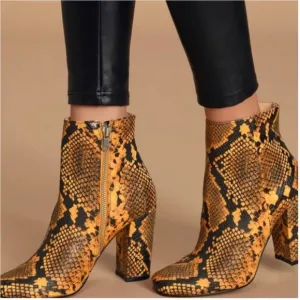 Steve Madden Boots Yellow Snakeskin Print Pixie Ankle Boot, Sz 10