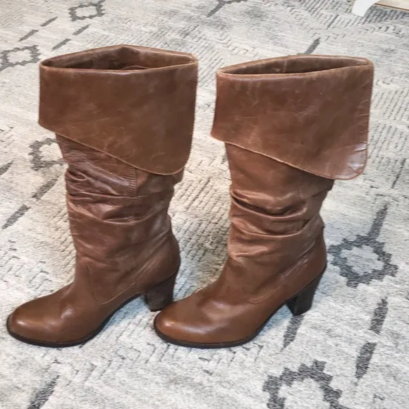 Steve Madden Brown Heeled Leather Boots
