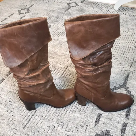 Steve Madden Brown Heeled Leather Boots