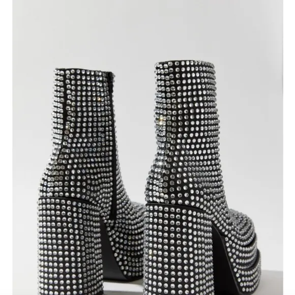 Steve Madden Cobra Rhinestone Glam Platform Boots