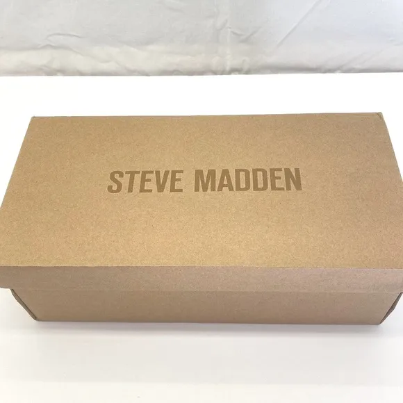STEVE MADDEN NONII Clear/Pearl Embellished Sandals. Women's Size 7
