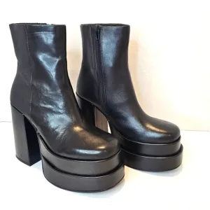 Steve Madden Platform Boots Women's Size 9 Black Leather NWOT Square Toe