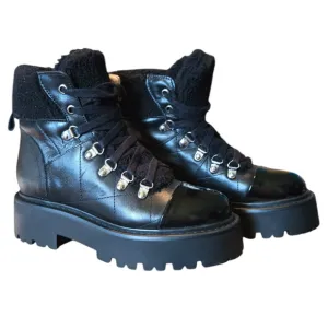 Steve Madden Reyen Leather Boots Size 6.5