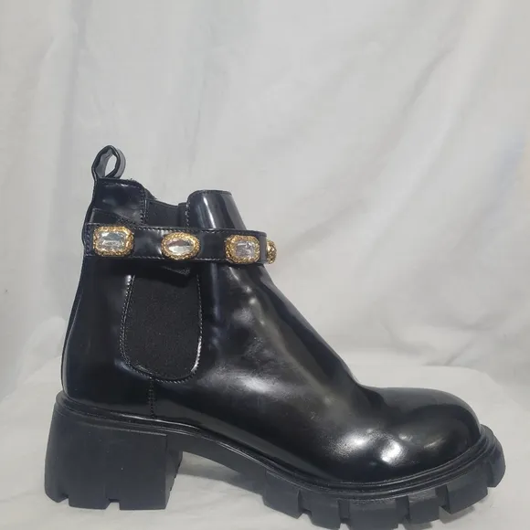 Steve Madden Women's Black Patent Amulet Ankle Boots Size 9