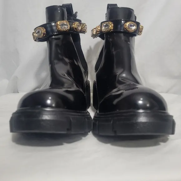 Steve Madden Women's Black Patent Amulet Ankle Boots Size 9