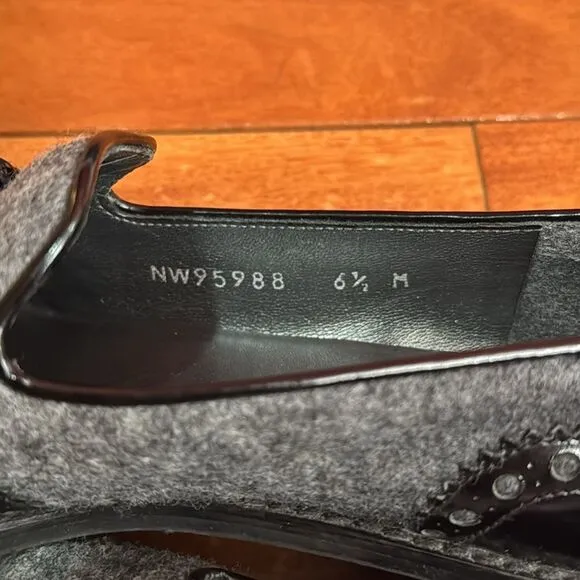 Stuart Weitzman &quot;Chap&quot; Black Patent Leather and Grey Flannel Tassel Loafers 6.5