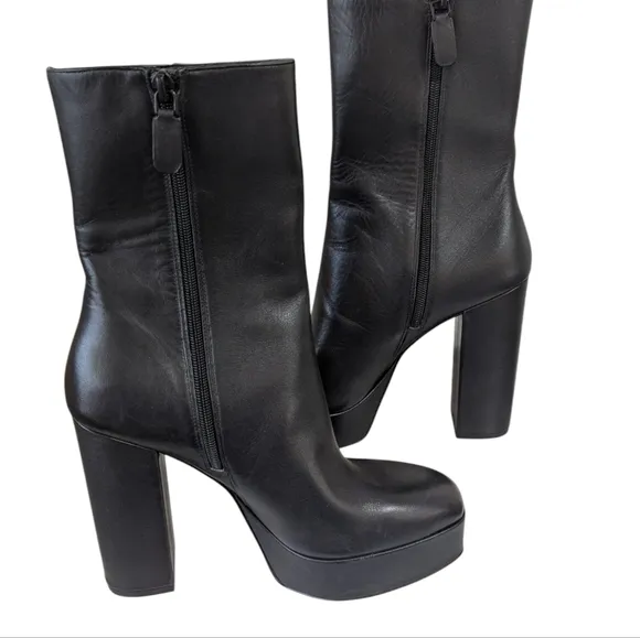Stuart Weitzman Elegant Black Platform Boots... Size 10