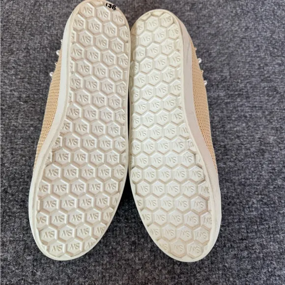 STUART WEITZMAN NATURAL/TAN VERSATILE EMBELLISHED PLATFORM SNEAKERS/MULES SZ 7