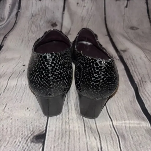 Stuart Weitzman Razmataz Leather Tassel Block Heel Loafers Croc Snakeskin Sz 6.5