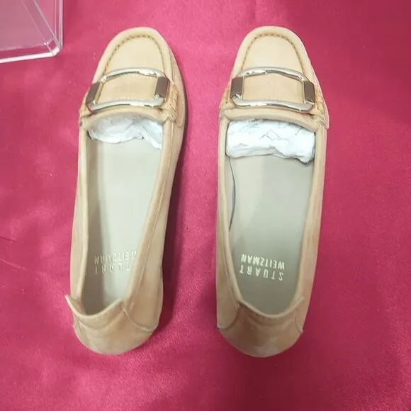 Stuart Weitzman Women’s SZ 4M Loafers Flats Leather. Condition is Pre-owned.