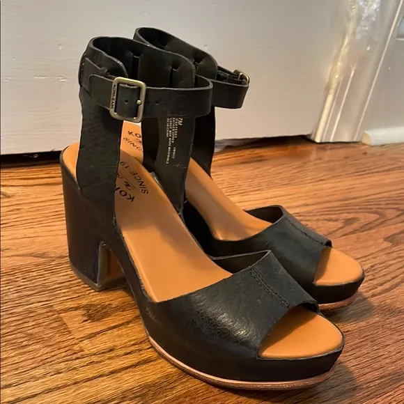 Stunning SEXY classy DOLLBABY Kork Rase NWT Black Platform Sandals 7.5 💋