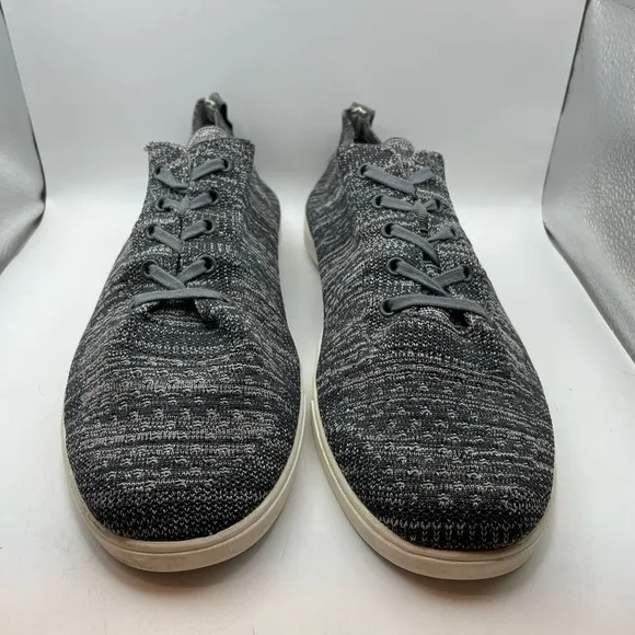 Suavs Zilker men’s gray knit sneakers size 13