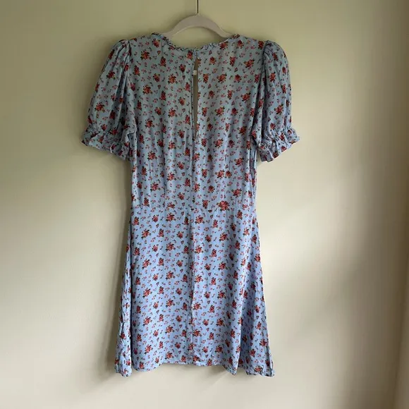 Super Sweet Reformation Page Dress in Petunia print. Spring n Summertime Style!