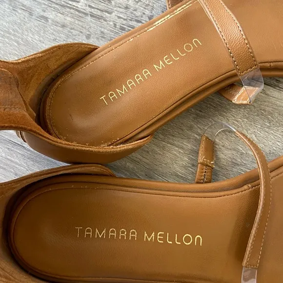 Tamara Mellon Honey Nappa Leather Flatline Sandals 5mm Heels Size 39