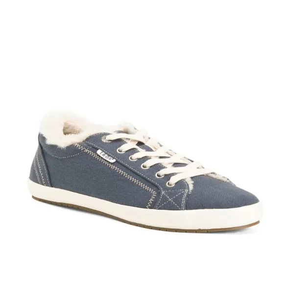 TAOS Blue Wash Starline Sneakers Faux Fur Lining Women’s Size 8.5 NIB