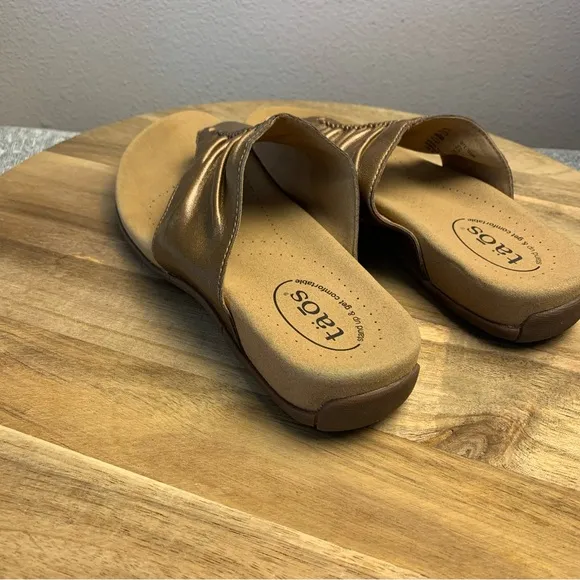Taos Gift 2 Sandal Cognac Size 8 Comfort