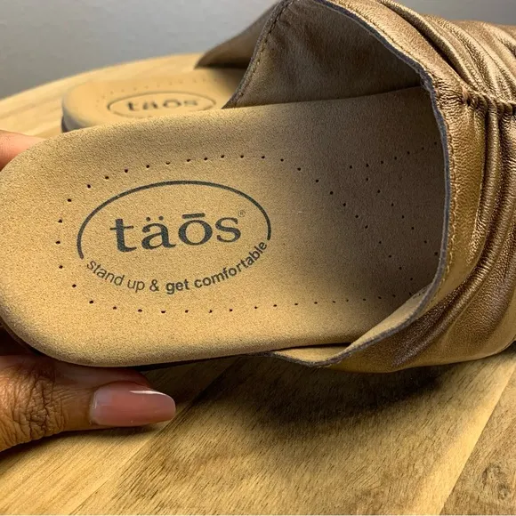 Taos Gift 2 Sandal Cognac Size 8 Comfort