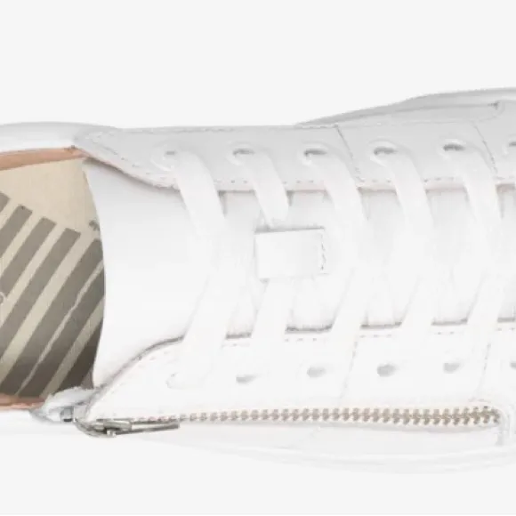 Taos Z Sol Luxe leather Footwear White Sneakers with Metallic Zipper Size 9
