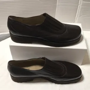 Taryn Rose Leather loafers. Made in Italy