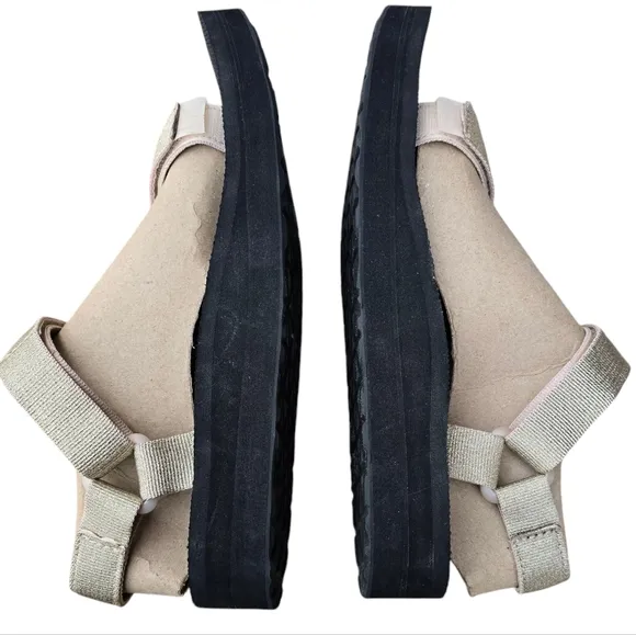 Teva Midform Universal Sandals In Metallic Champagne, Size 10