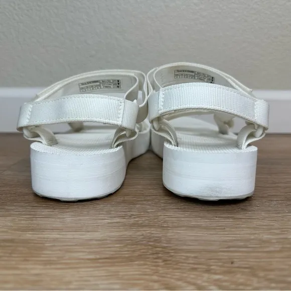Teva Women’s White Flatform Universal Sandals, Size 8