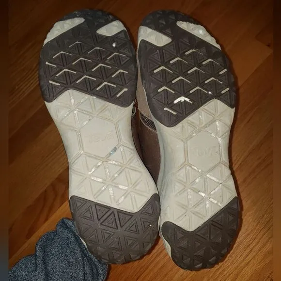 Teva Brown Leather sneakers