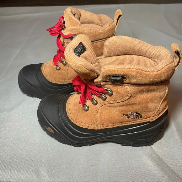 The North Face Chilkat V Lace Waterproof Boot
