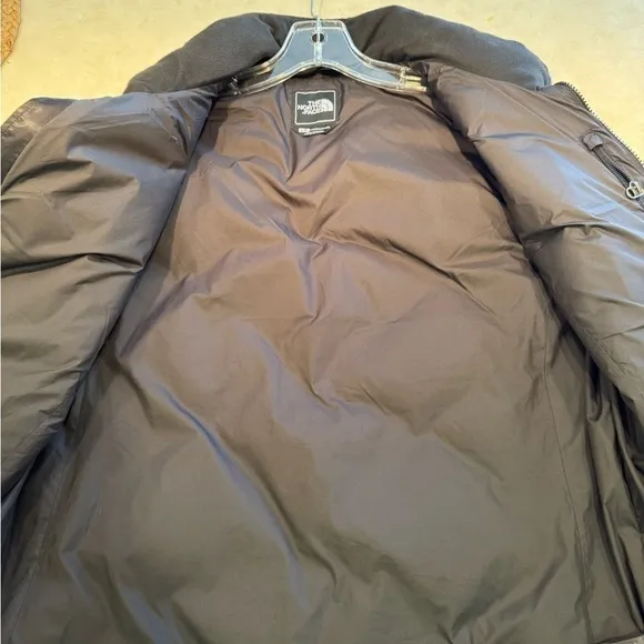 The North Face Women’s 550 Down Puffer Vest Size Large