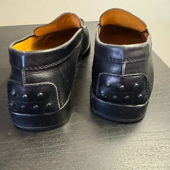 Tod’s Black leather loafers size 8
