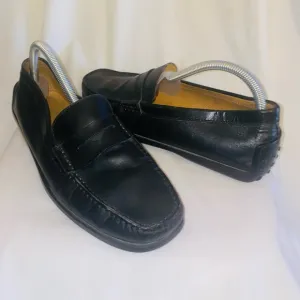 Tod’s Black Loafers