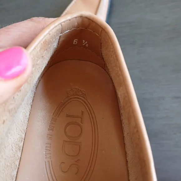 TODS Leather Loafers Womans Size 6.5 Nwot