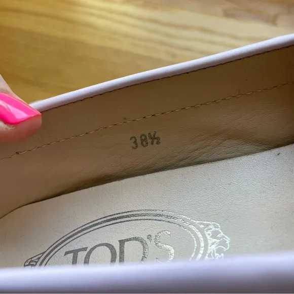 TOD'S light pink leather loafers