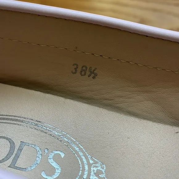 TOD'S light pink leather loafers
