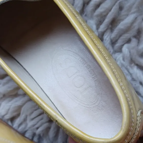 Tod's  loafers