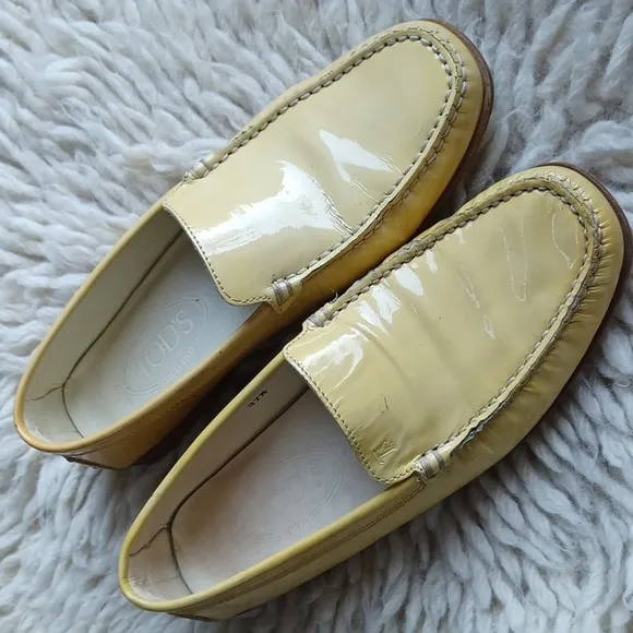 Tod's  loafers