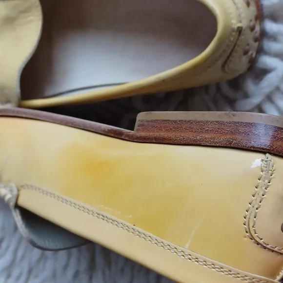 Tod's  loafers